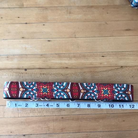 Dog Collar Geometric Psychedelic Style Pattern - Picture 4 of 5